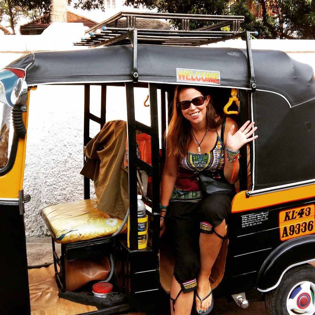 Hi! I'm Anna - Welcome to Global Gallivanting from a rickshaw in India!