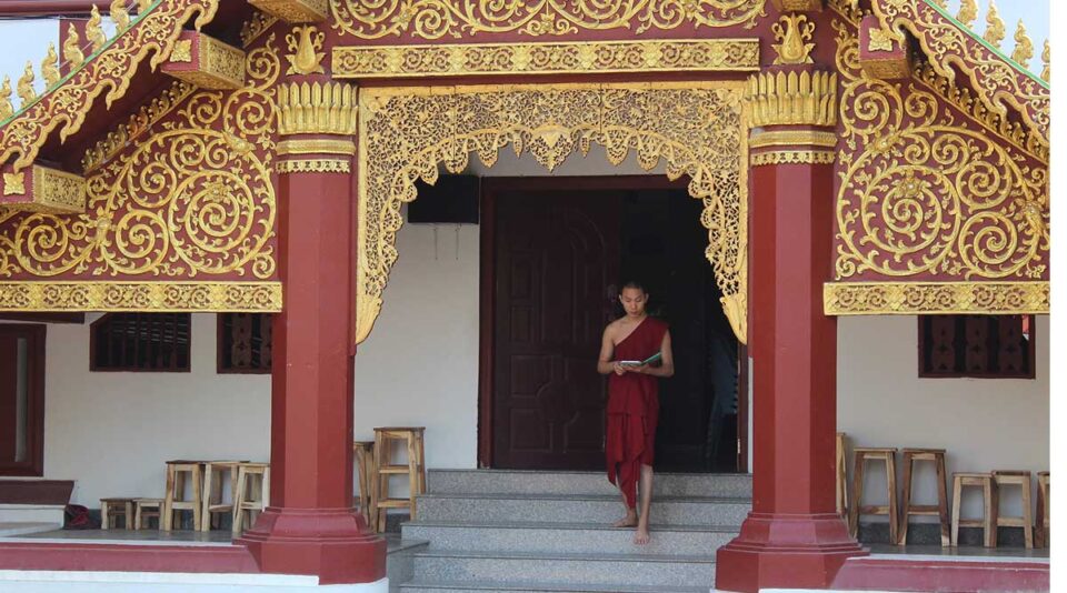 monk-at-a-temple-in-chiang-mai-thailand