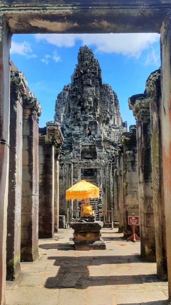 bayon temple angkor wat cambodia