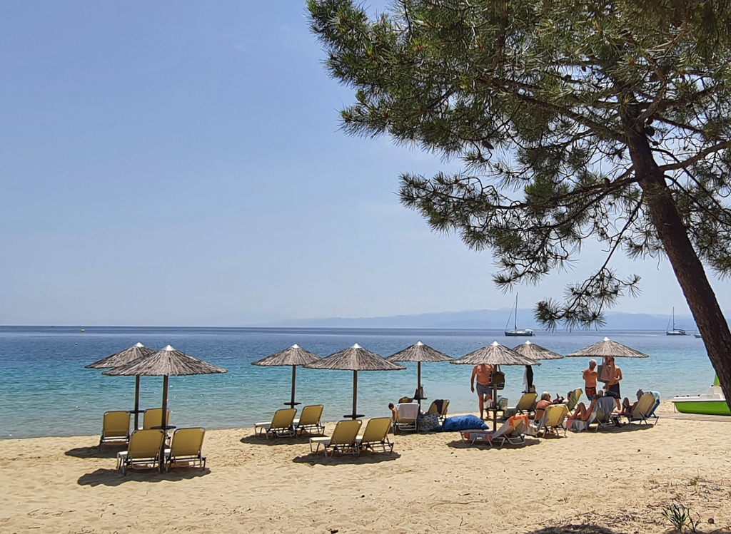 koukounaries beach skiathos 2