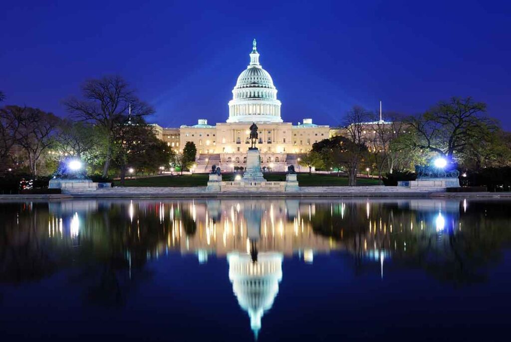 The white house in washington DC is one of the most important places to to visit in the US