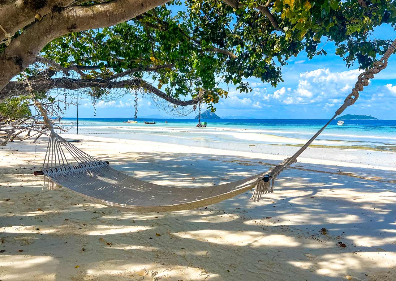 laem tong beach - the other side of koh phi phi