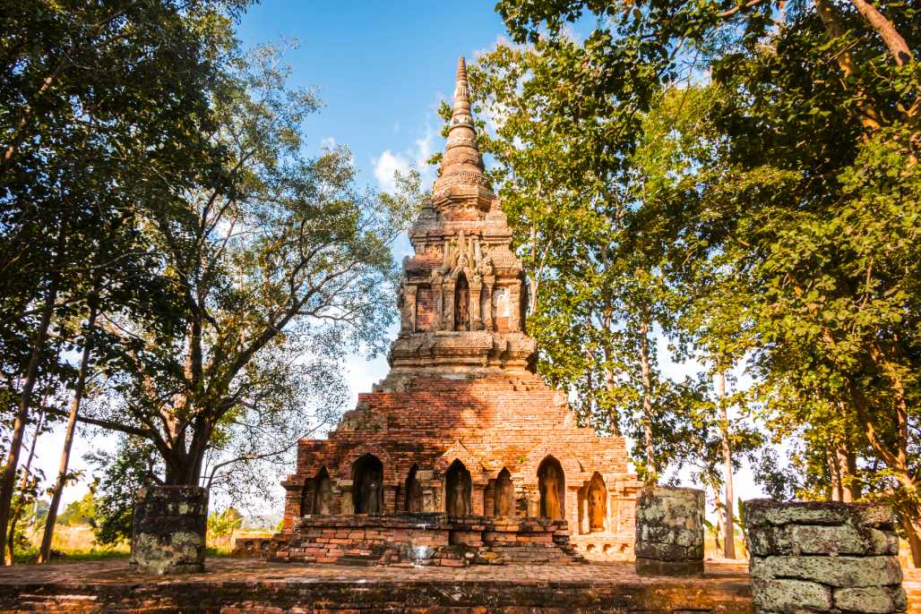 ancient pagoda of chiang saen chiang rai OP