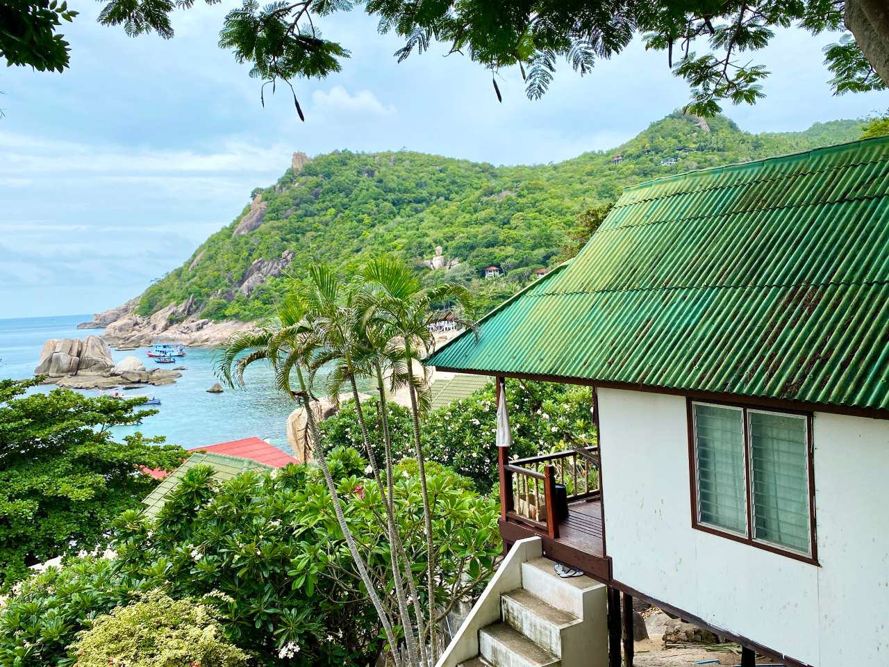 beach huts in koh tao OP